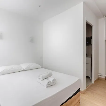 De Charme Montmartre Batignolles Apartment